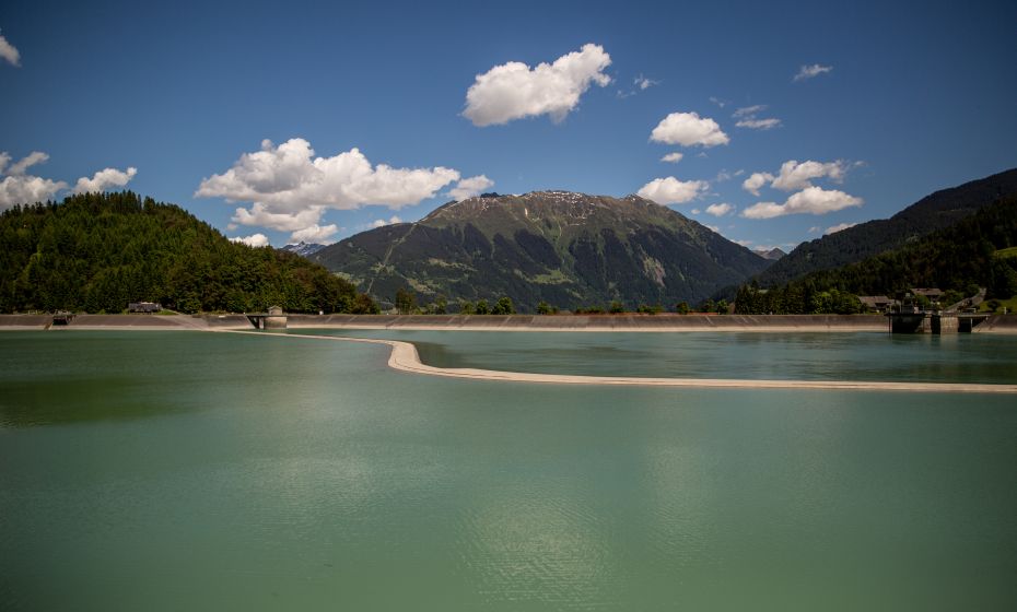 Seerundweg mit Blick zum Hochjoch