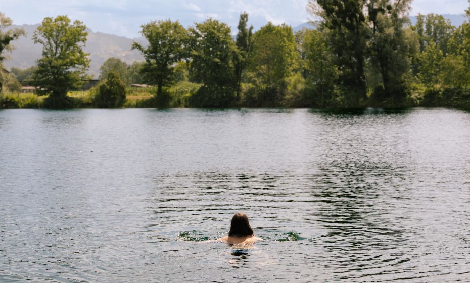 Schwimmen im Jannersee © Jessica Lerchenmüller, Bodensee-Vorarlberg Tourismus Schwimmen im Jannersee © Jessica Lerchenmüller, Bodensee-Vorarlberg Tourismus