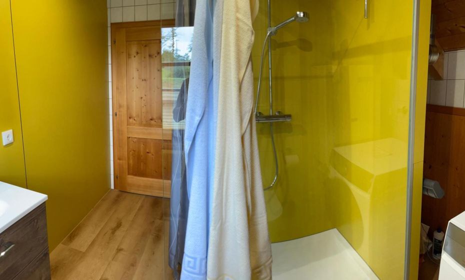 Neu renoviertes 2Zi Appartment im DG Neu renoviertes 2Zi Appartment im DG