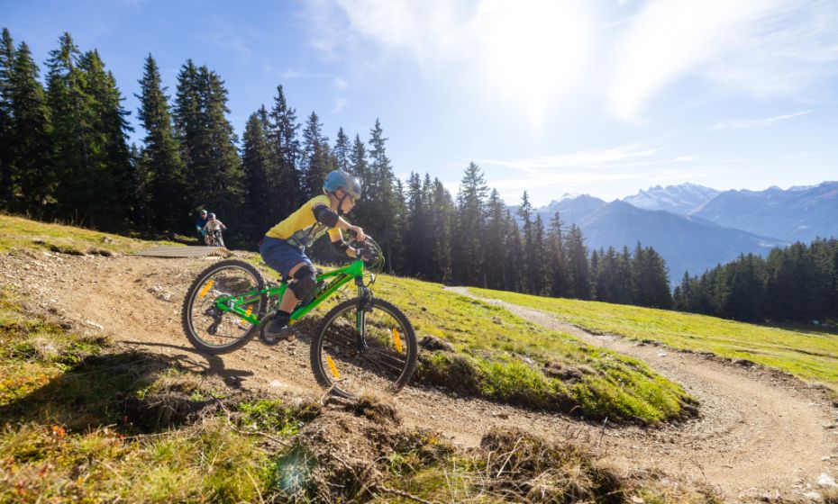 __NO_NAME__ __NO_NAME__