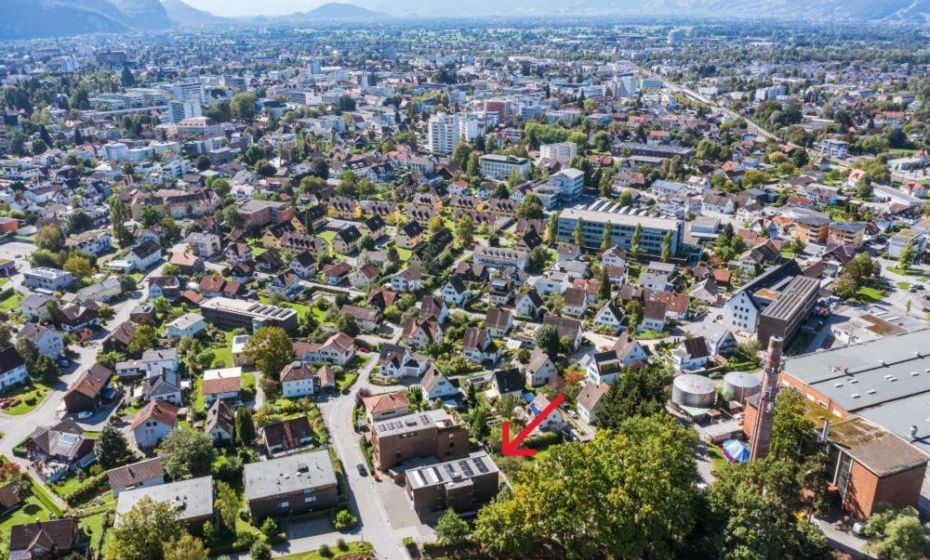 Urban-Apartmenthaus zwischen Berg und See