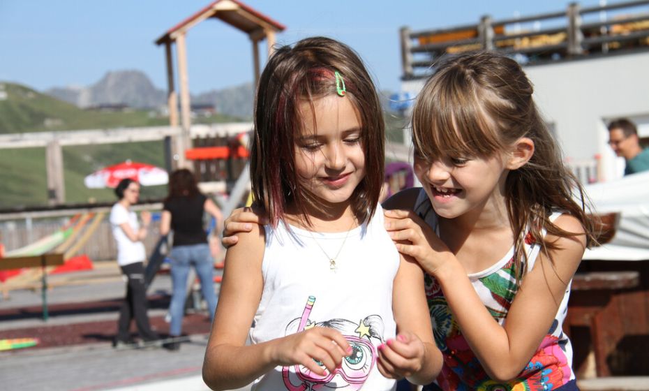 Nova Stoba, Spielplatz