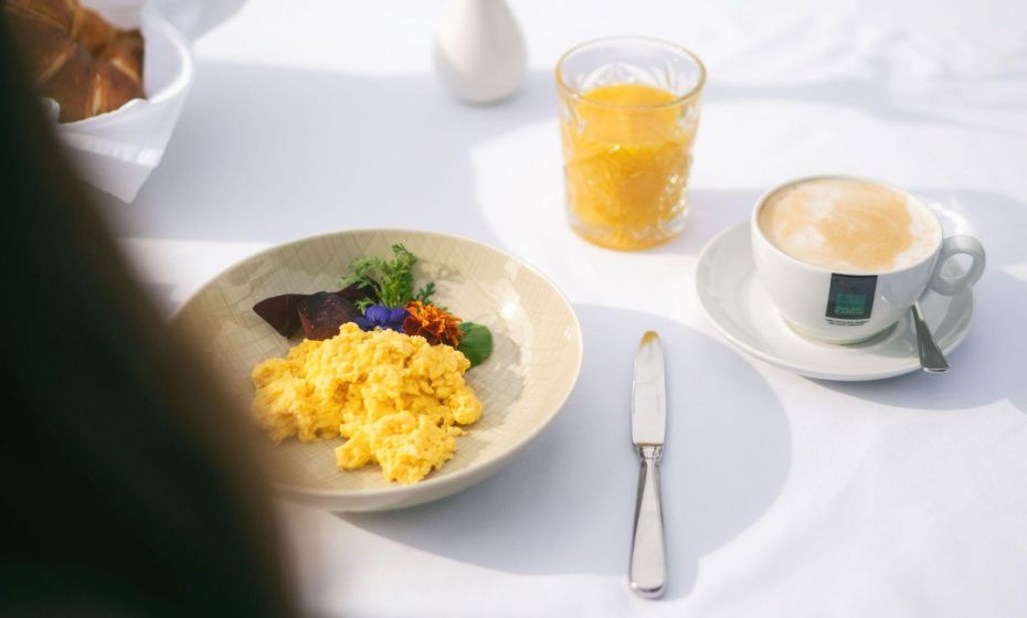 Frühstück auf der Terrasse Frühstück auf der Terrasse