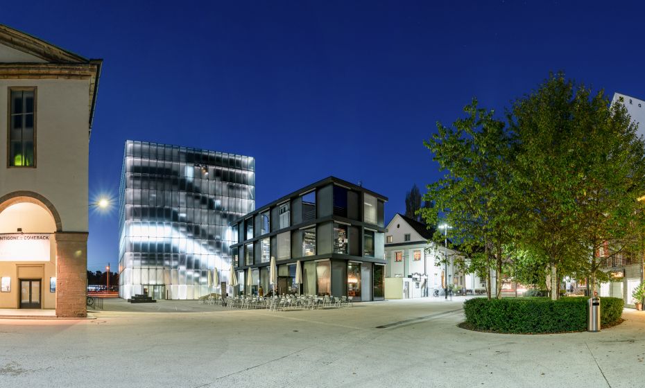 Kunsthaus und KUB Cafe