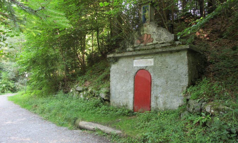 Erich Zucalli - www.guideservice.at Die uralte Immakulata-Quelle der Wasserversorgung Götzis