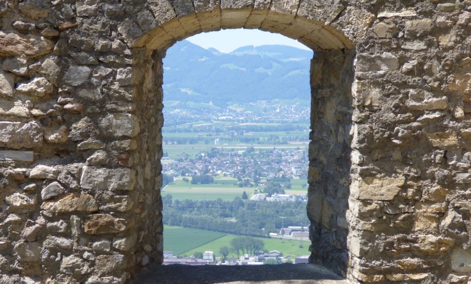 Barbara Neyer Fenster im Palas