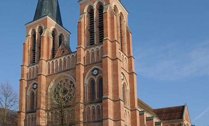 Katholische Pfarrkirche Zum Heiligsten Herzen Jesu 9