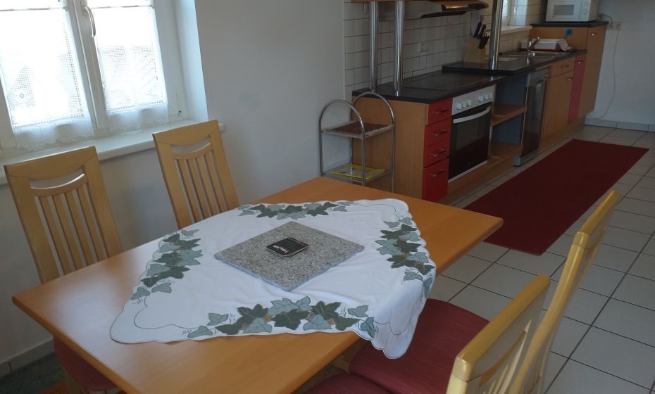 Ferienwohnung Plangger, Esstisch