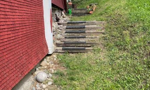 Neu renoviertes 2Zi Appartment im DG Neu renoviertes 2Zi Appartment im DG