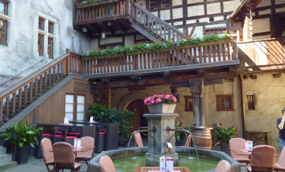 Barbara Neyer Restaurant im Innenhof