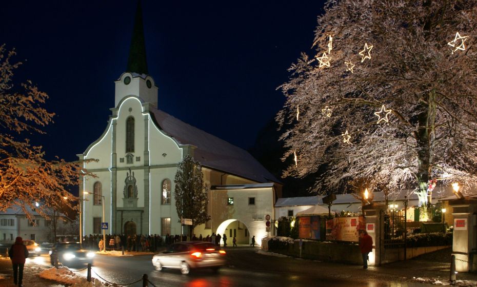 Katholische Pfarrkirche Heiliger Karl BorromÃ¤us 1