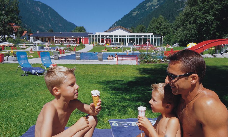 Allwetterbad Aquarena St. Gallenkirch Allwetterbad Aquarena St. Gallenkirch