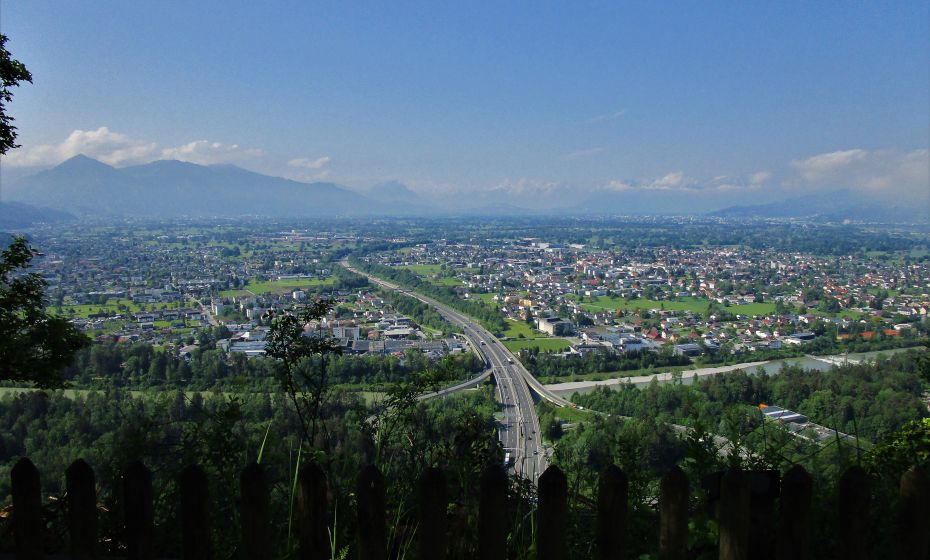 Aussicht von der Kirche nach SÃ¼den ins Rheintal