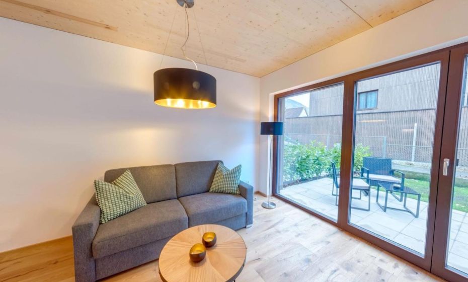 Urban-Apartmenthaus zwischen Berg und See Urban-Apartmenthaus zwischen Berg und See