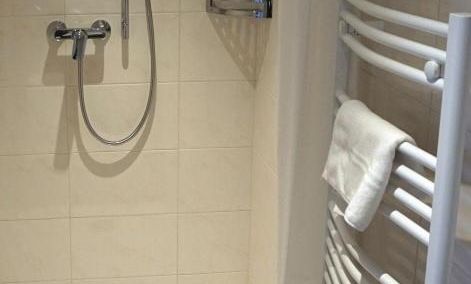 Waldrast Bed & Breakfast