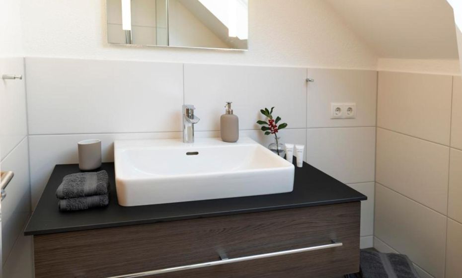 Haus4Zimmer - Luxus mit Blick Ã¼ber den Bodensee - mit Garage