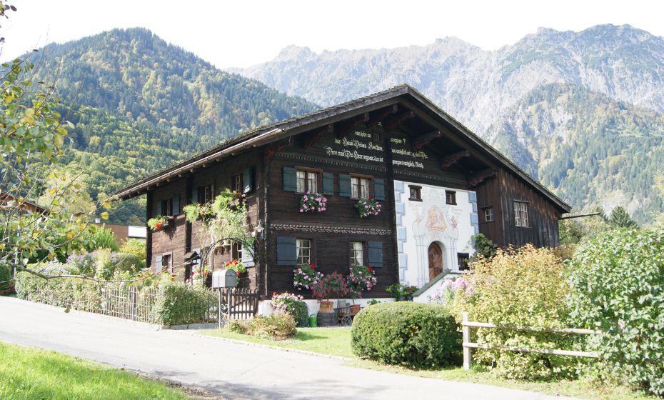 Manga Hüsli Manga Hüsli