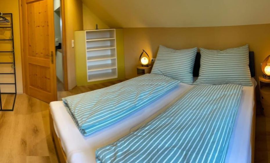 Neu renoviertes 2Zi Appartment im DG Neu renoviertes 2Zi Appartment im DG