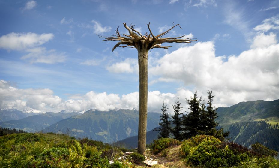 Skulpturen am Weg - AlpkulTour, www.alpkulTour.com Skulpturen am Weg - AlpkulTour, www.alpkulTour.com