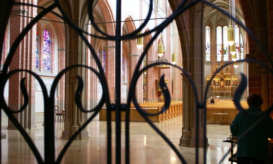 Katholische Pfarrkirche Zum Heiligsten Herzen Jesu 4