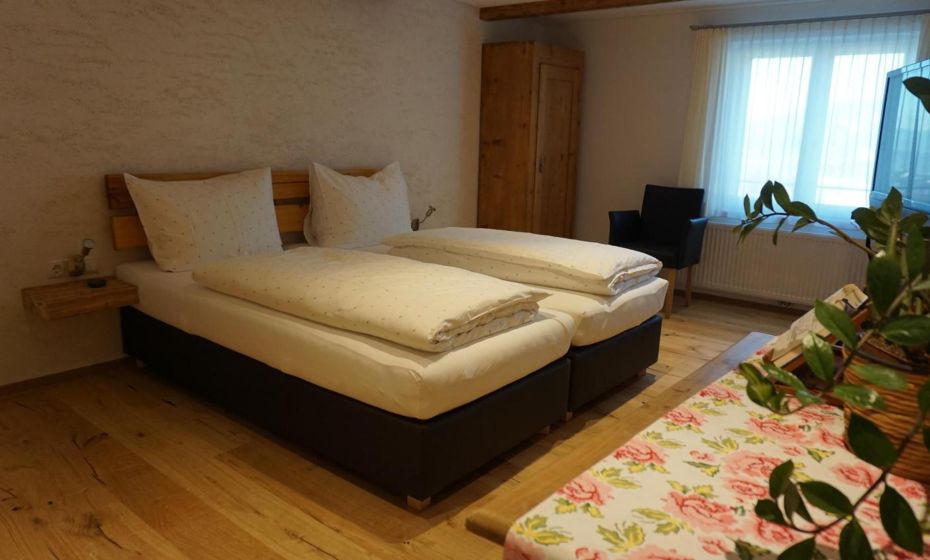 Waldrast Bed & Breakfast