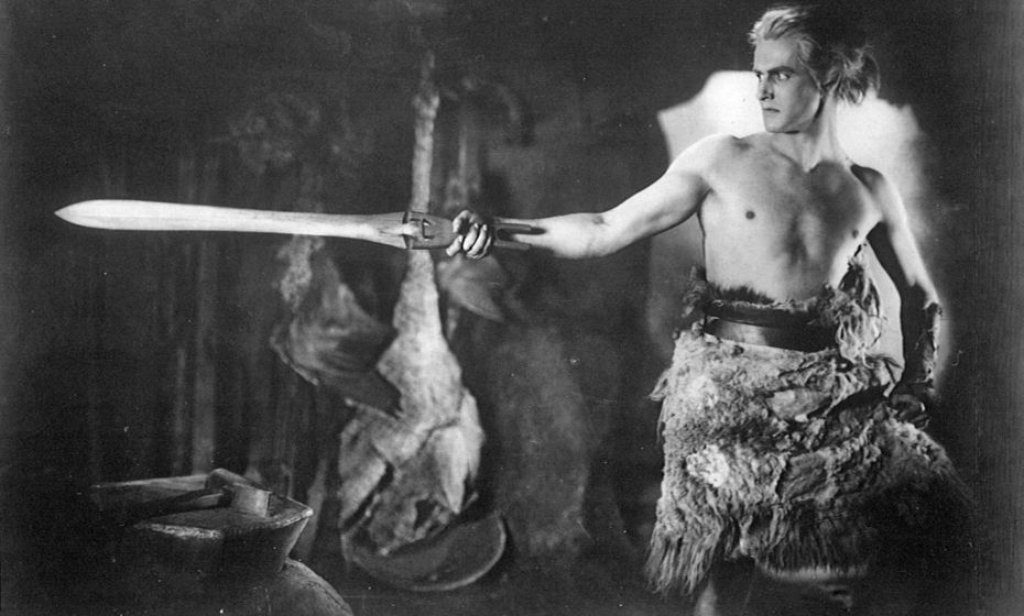Paul Richter als Siegfried in Fritz Langs Die Nibelungen (1924) Paul Richter als Siegfried in Fritz Langs Die Nibelungen (1924)