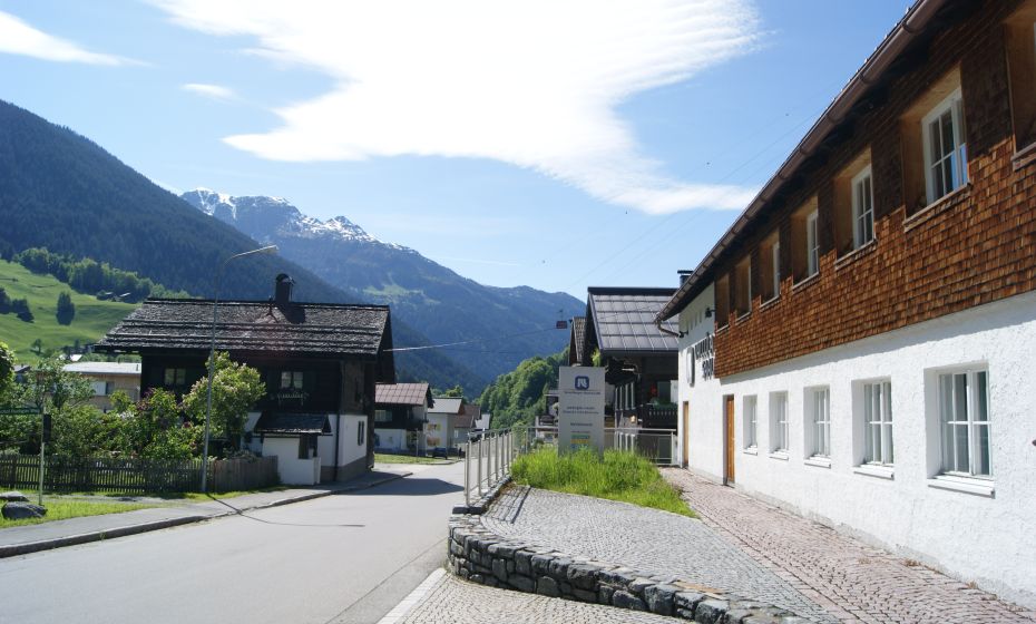 energie.raum/Vallülasaal Partenen energie.raum/Vallülasaal Partenen