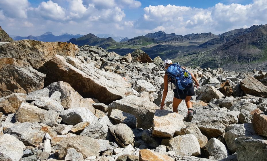 Weg übers Schotterfeld zum Hohen Rad Weg übers Schotterfeld zum Hohen Rad