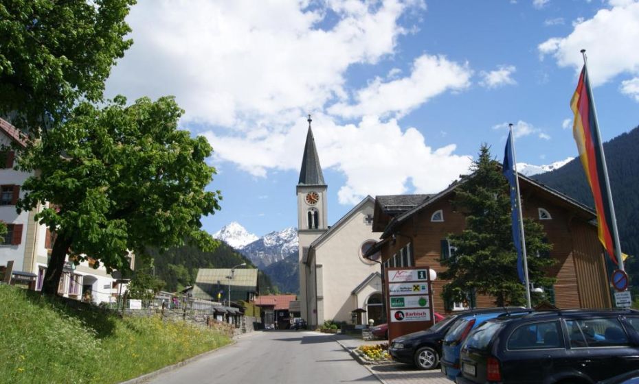 Christina Wachter - Montafon Tourismus GmbH_Roland Fritsch Pfarrkirche Hl. Michael Gaschurn